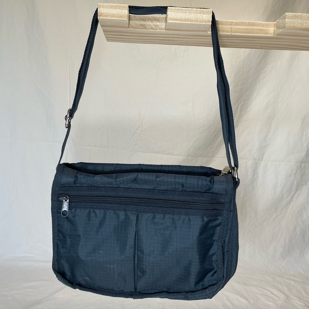 Smaller hand bag
